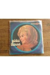 Yıldız Tezcan Mühür Gözlüm - Aşkın Polisleri