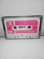 Kaset Ferdi Tayfur yaktı beni / arabesk albümü. Orijinal Türküola 1819 Alman baskı. kartoneti yok, kaset baştan sona sorunsuz çalışıyor