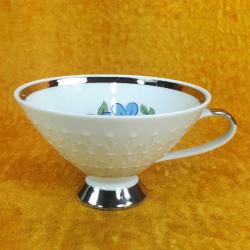 VINTAGE MITTERTEICH BAVARIA DIŞI GÜMÜŞ YALDIZLI , İÇİ ÇİÇEK RESİMLİ KONİK FORMLU PORSELEN FİNCAN , TABAK YOK