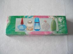 Cacharel Marka Kutusunda Mini Parfüm Şişeleri