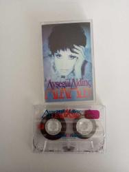 Ayşegül Aldinç – Alev Alev Kaset