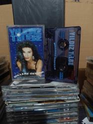 YILDIZ TİLBE DİLLERE DESTAN