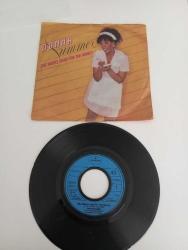 Donna Summer – She Works Hard For The Money 1983 Almanya Baskı 45lik Plak