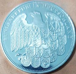 Almanya Stuttgart, Baden Württemberg Eyaleti Temalı Gümüş Kaplama Hatıra Madalyon - 22gr ÇİL