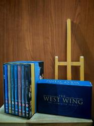 The West Wing Complete Series [ 44 DVD + Kitapçık ] [ KUTULU ]