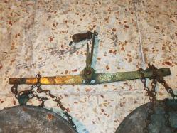 19783-ANTİKA ESKİLERDEN METAL KEFELİ TERAZİ***ÖLÇEK KISMI PİRİNÇTİR***