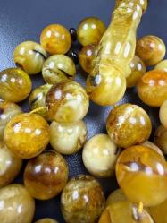 Orjinal kalingrad mükemmel kayadan kaya patinleri üzerinde damla kehribar tespih tam 69 gram