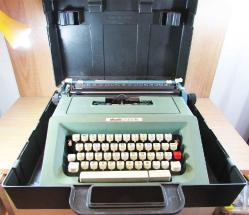 ViNTaGe OLİVETTİ Studio 46 DAKTİLO...