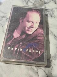 fatih erkoç - kaset ambalajında