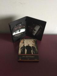 Dvd Film Av Mevsimi 2 Dvd  Şener Şen Cem Yılmaz Melisa Sözen Okan Yalabık Çetin Tekindor Karton Kutulu Genişletilmiş Versiyon