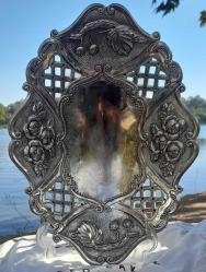 Antika ağır metal meyvelik sunumluk güller