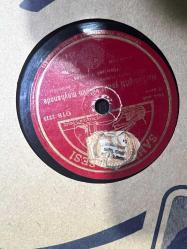 Hamiyet Yüceses Güzel Sana Gönül Verdim / Herkes gitti Yalnız Kaldım meyhanede 78 Taş Plak