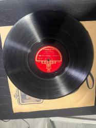 Müzeyyen Senar Ayrılık Yaman kelime / Aşkın Beni Durmaz Yakar 78 Taş Plak