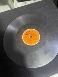 Nuri Sesigüzel Gurbet Acı Geldi Bana / Avcı Vurmus bir Ceylanı 78 Taş Plak