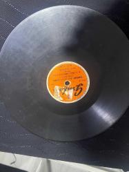 Nuri Sesigüzel Gurbet Acı Geldi Bana / Avcı Vurmus bir Ceylanı 78 Taş Plak