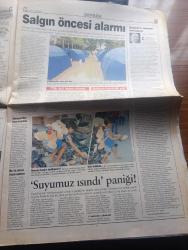 Radikal Gazetesi - Turkish Newspaper - 3 Eylül 1999 - PKK paydos - PKK'nın silahlı mücadele son verdiğini Osman Öcalan açıkladı - Süleyman Demirel'den deprem mektubu - afetten sonrası ilk ders enkazdan yasa çıkıyor - Galatasaray dün gece depremzedeler için PAOK takımı ile karşılaştı fotoğraf - depremde hayatını kaybedenlerin sayısı 14.559'a ulaştı - tarihi kuran ve sakal-ı Şerif kayıp - Yalova'da çadırkentler yine göl oldu - Walt Disney Fantasia'yı yeniden çekiyor - Kenan Evren Paşa yaşıyor netekim - İstanbul valisi Erol Çakır 1 yıldır depreme hazırlanıyoruz dedi - ilk rapor suçlu müteahhit - Veli Göçer tutuklanacak - MHP çeteden rahatsız - bilim yazan Murat Belge - Matrix filmi Beyoğlu Emek  Ve Fitaş sinemasında -  AKUT'a devlet desteği - Fenerbahçeli futbolcu Murat Yakın kaçmamış - Efes Pilsen Panionios dostluk maçı - tarih vakfı'nın yayımladığı bilanço 98 dizisi - Tekmili birden Samuel Beckett - Şimdi de zeka nakli - 9 Eylül 1999 sendromu geliyor - zincirleme sınav kazası -  OHAL
