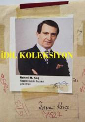 RAHMİ KOÇ'UN DERGİDEN KESİLME FOTOĞRAFI - 6 x 6 cm EBADINDA - RAHMİ KOÇ