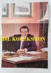 RAHMİ KOÇ'UN İNGİLİZCE DERGİDEN KESİLME FOTOĞRAFI - 29 x 20 cm EBADINDA - RAHMİ KOÇ