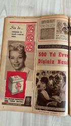 HAYAT DERGİSİ - SAYI: 14 -  TARİH: -1 NİSAN  -  1960- SAYFA:30 - POSTER - AKSARAY MEYDANI VE ORDU CADDESİ - HİLMİ ŞAHENK  -  BUGÜNE KADAR OKUDUĞUNUZ RUBULAR - EBERSTEIN ŞATOSU RUH ÇAĞIRMA SEANSI - OPERA TOSCA TEMSİLİ - İSTANBUL’DA OPERA GALA GECESİ - SİZ DE BİR ŞEY YAPABİLİRSİNİZ - AŞAĞILIK DUYGUSU VE GENÇLER - 500 YIL EVVEL DİŞÇİLİK - DİŞÇİ OKULU KURULUŞU - UFA MARGARİN REKLAMI - MUTBAKTA UFA YAĞI - CERRAHİYE TARİHİNDEN İLK RESİMLER - ŞEHİR TİYATROSUNUN SANATÇILARI - GALİP ARCAN’IN HAYRANI OLDUĞU TEMSİL - REİSİCUMHUR CELAL BAYAR’IN OPERA SEVİNCİ - POLATKAN AİLESİ GALA GECESİNDE - SAROL VE KAZANCIGİL AİLESİ GALA GECESİNDE -  LISA - MARIA SEBALDT - KASIMIR KRATKY - ANET - SIR AMBERY - DR. ZACHARIAS - JAKOBUS REX - MONIKA MÜLLER - SAVCI GERT - MARTIN SOMMER - AYDIN GÜN - ORHAN GÜNEK - LEYLA GENCER - GIUSEPPE SAVIO - CELAL BAYAR - KURT EICHHORN - HASAN POLATKAN - MÜTAHHARE POLATKAN - MÜKERREM SAROL - GÜL SAROL - ICLAL KAZANCIGIL - PERIHAN ÜNVER - PERTHAN SEREN - SENIYE  -  TAM TAKIM DERGİ