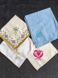 KANAVİÇE İŞLEMELİ GELİN MENDİLİ