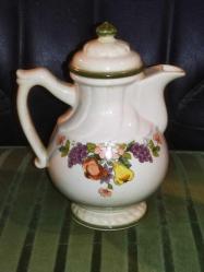 13543-ÇOK ŞAHANE ZELLER KERAMIK DEMLİK + ŞEKERLİK + SÜTLÜK **TOPLAM 3 PARÇA**