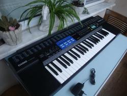 CASIO CT-470 ELEKTRONİK KLAVYE / ORG + Orj. KILIFINDA ( BÜYÜK BOY ) - Made JAPAN - ÇOK TEMİZ SORUNSUZ DURUMDA