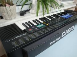 CASIO CT-470 ELEKTRONİK KLAVYE / ORG + Orj. KILIFINDA ( BÜYÜK BOY ) - Made JAPAN - ÇOK TEMİZ SORUNSUZ DURUMDA