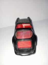 1970’ler / 80’ler döneminden TOOTSIETOY Porsche 911 ABD üretimi   Siyah gövde Kırmızı iç tasarım 25 cm plastik model Koleksiyonluk / vintage parça Genel durumu iyi, yaşına göre normal kullanım izleri var. Detaylar fotoğraflarda
