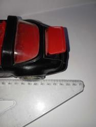 1970’ler / 80’ler döneminden TOOTSIETOY Porsche 911 ABD üretimi   Siyah gövde Kırmızı iç tasarım 25 cm plastik model Koleksiyonluk / vintage parça Genel durumu iyi, yaşına göre normal kullanım izleri var. Detaylar fotoğraflarda