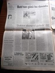 Radikal Gazetesi - Turkish Newspaper - 24 Kasım 1999 - Bolu Valisi Nusret Miroğlu tokatladığı depremzede Gülşen Özeri gözaltına aldırdı  fotoğraf - Aydın Doğan iftiralara çok sert yanıt verdi - Bond kızı Sophie Marceau fotoğraf - depremin üzerinden tam 100 gün geçti ama hala 100 bine yakın kişi ya çadırlarda ya da açıkta - kriz masalarının rakamlarıyla 11 kasım'dan bugüne kadar yapılanlar - muhteşem konser Haris Aleksiu ve Sezen Aksu fotoğraf - ANAP deprem bakanlığı istedi - irtica ile toplu savaş - yerel yönetimlere vize - Abdullah Öcalan için verilecek kadar Türkiye'nin geleceğini de belirleyecek - Belçika Fehriye Erdal'ı bırakmadı - Ve Bill Clinton kosova'ya uğradı - Bir Mustafa Altıoklar filmi asansör 26 Kasım'da sinemalarda - İsrail Manavgat suyunu konuşuyor - rekorlara dil çıkaran Herkül Halil Mutlu fotoğraf - Fenerbahçe antrenörü Zeman'dan emir golü düşünün - İtalya'nın baş belası Hakan Şükür - kovulan Toshack susmak bilmiyor -  Diyarbakır Devlet tiyatrosunda Toros canavarı oyun