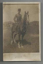 AT BİNMİŞ ÜÇ YILDIZ SUBAY FOTOĞRAFI...