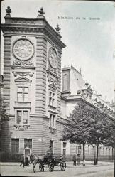 FRANSA KLASİK KARTPOSTAL. FRANSA SAVAŞ BAKANLIĞI BİNASI.  HALİYLE.