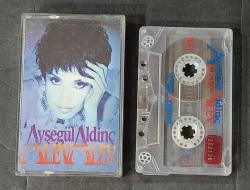 AYŞEGÜL ALDİNÇ * ALEV ALEV * KASET