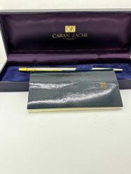 Caran d’Ache Tükenmez Kalem