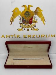 S.T. Dupont Classique:  Işıltısı ve Fransız Zarafeti ile Tükenmez Kalem