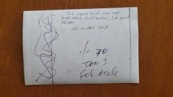 ŞEVKET YILMAZ'IN HABER METİNLİ ORİJİNAL AJANS-BASIN FOTOĞRAFI - 18 x 12 cm EBADINDA - TÜRK-İŞ GENEL BAŞKANI ŞEVKET YILMAZ, GENEL KURULDAKİ OYLAMADA OY KULLANIRKEN ÇEKİLMİŞ BİR KARE. 25 ARALIK 1983