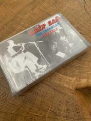 ARİF SAĞ - BİZ İNSANLAR  KERBELA - KASET (JELATİNİNDE)