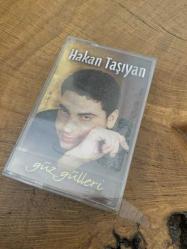 HAKAN TAŞIYAN - GÜZ GÜLLERİ  - KASET (JELATİNİNDE)