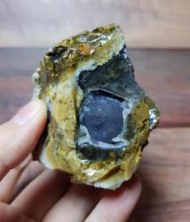 Merlinit / Dendritik Opal, Mavi Druzy Çekirdekli | Doğal Jeod Kesiti | Sezgi, İçgörü, Gölge Çalışması - Ağırlık: 237g - Benzersiz Koleksiyonluk Nadir
