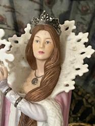 Karlar Kraliçesi biblo