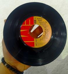Rodrigo'nun Gitar Konçertosu 45'lik Nadir Plak