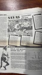 CUMHURİYET SPOR HAFTALIK PARASIZ DERGİSİ - 29 EYLÜL 1987 SAYI: 58  ABDÜLKADİR YÜCELMAN - NADİR NADİ - HASAN CEMAL - EMİNE UŞAKLIGİL - OKAY GÖNENSİN - İSMAİL GÜLGEÇ - OGUN GENÇ KAÇMAZ - GÜL KATİPOĞLU - SAMET AYBABA - DIDIER SIX - LEVENT EFE - METİN TÜKENMEZ - STEFFI GRAF - İBRAHİM YILDIZ - ERCAN B. TEMİZ - MAJTER KARIAZ - FANATİK ADİL - ALİ URAS - MUSTAFA DENİZLİ - İSKENDER - HASAN (DOBİ HASAN) - NEZİHİ - CAN - ARİF - ABDÜLKERİM  BU YARIŞ BAŞKA YARIŞ - FENERBAHÇE NEDEN BU HALE DÜŞTÜ - KIBRIS’TAN CUMHURİYET’E SEVGİLER - ÖZERK FUTBOL - OBJEKTİFE TAKILANLAR - HAFTANIN ÖNEMLİ POZİSYONLARI - BASKETBOL - DÜNYA VİTRİNİNDEN - SALI PAZARI - HOOLİGANLARA HAYIR - İNÖNÜ STADI 40 YAŞINDA - BEŞİKTAŞLILAR KORKMASIN - TRABZONSPOR’DAN SÖZ ETMİYORSUNUZ - 16 SAYFA