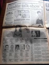 Posta Gazetesi - Turkish Newspaper - 25 Ekim 1999 - fatura ödenemediği için 1,5 Aydın hastane rehin tutulan bebek Adana valiliği araya girince serbest bırakıldı - Hande Ataizi sahnede çırılçıplak kalacak fotoğraf - Ahmet Taner Kışlalı suikasti için 3 bakan ekip oluşturdu - Ahmet Taner Kışlalı'nın bombalı suikasti uğradığı evinin önü ziyaretçi akınına uğruyor fotoğraf - Helin Avşar'a yeni aşık - Ebru Şallı'nın eski kaynanası Alev Esen yurtdışına kaçtı - Emel Müftüoğlu talk show yapacak - MHP'li Ceyhan Belediyesi başkan yardımcısı Alemdar Öztürk lise bastı - Merve Kavakçı olayında yargıya ağır müdahale - Süleyman Demirel Yıldırım Akbulut ve Bülent Ecevit Diyarbakır'da Barış hemen şimdi pankartıyla karşılandı fotoğraf - milenyum modası - at yarışı rehberi - futbol federasyonu Ve MHK'yi kınayan Fenerbahçe taraftarı Suadiye'den stada kadar yürüdü Fotoğrafı - Galatasaray takımı Berlin'e uçtu - Beşiktaşlı futbolcu Shorunmu sakat fotoğraf - Dişi Rambo Ebru Güzel  fotoğraf - Estella Warren foto