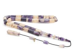 Hakan Turan İmzalı Kesme Model Bej Mor Sıkma Kehribar Tesbih