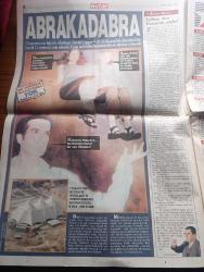 Star Gazetesi - Turkish Newspaper - 8 Ekim 1999 - 7. Cumhurbaşkanı Kenan Evren sır gibi sakladığı çıplak tablosunu sadece Star'da gösterdi fotoğraf - ünlü sihirbaz David Copperfield 26 Kasım'da İstanbul'a gelip 13 kişiyi yok edecek - Lizbon Nire Erzurum Yayla yazan Engin Ardıç - Apo'cuya sopa - ünlü manken Demet Şener parasını ticarete yatırıyor - Banu Alkan depremde öldü söylentilerine cevap verdi - MHP İstanbul milletvekili Mehmet Gül'e Musa Agacık Beşiktaş başkanlığını sordu - mecliste bir gün fotoğraflar - Türkiye'nin en çok tartışılan iş adamlarından Fazıl Akgündüz - canlı yayında rehine krizi iş adamı Mustafa Burhan teslim oldu Fotoğraf - Kızılay'a taze kan 71 yaşındaki Yüksel Bozer - Recep Tayyip Erdoğan turu fotoğraf - 26 Eylül gecesi meydana gelen kanlı isyandan sonra Ankara Ulucanlar cezaevi fotoğraf - Amerika'da sezonun gişe rekorlarını alt üst eden film Star Wars sinemalarda - Bravo TOFAŞ - pazartesi televole seyredilir - Süleyman Seba ve Şifo Mehmet el ele Fotoğrafı