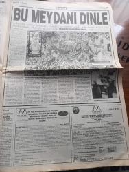 Star Gazetesi - Turkish Newspaper - 25 Temmuz 1999 - TSYD kupasında şampiyon Galatasaray fotoğraf - Fenerbahçe Galatasaray maçında kemik sesleri - Fenerbahçeli Johnson'un sol kaburgası çatladı - Alpay Özalan Taffarel'i kale direğine vurdu - Fatih Terim maç bitiminde Rüştü Reçber'in üzerine yürüdü - MHP milletvekili Nesrin Ünal lojmanını boşaltması için Anaplı eski milletvekiline telefon etti türbanını çıkardığı için ağır hakaret uğradı - sevgilisi için İtalyan Milli takım forması giyen Mustafa Sandal esnaftan tepki topladı fotoğraf - Ajlan Büyükburç'un ölmeden önce son duyduğu şey Gloria Estefan'ın sesiydi - özgürlüğüne kavuşan Recep Tayyip Erdoğan'ın sevenleri eşliğinde geldiği Çamlıca'daki evi türbeye döndü fotoğraf - geleneksel Rumeli Hisarı konserlerinde Yıldız yağmuru - 100 hissenin teknik analizi - Erol Büyükburç'un kızı Ajlan Büyükburç'un cenazesine katılım yoğundu fotoğraf - Orhan Gencebay - Hüner Coşkuner Ajlan'ın arkasından ağladı fotoğraf - Trabzonspor Perugia'yı ezdi