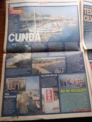 Star Box Gazetesi - Turkish Newspaper - 28 Ağustos 2002 - Star haber ilkleri tecrübeyi ve gençliği buluşturuyor - Starmax haber Türkiye'yi Reha Muhtarla buluşturuyor - tatil kurdu yazan Nadir Elçi Yazı Dizisi - Cunda Adası Fotoğraflar - Asuman Krause tesettür yarım cilve tam Fotoğrafı - Tuzla'dan atıldı Reina'ya taşındı bar komandosu Mustafa Altıoklar Fotoğrafı - Beşiktaş'ın başarılı futbolcusu Tümer Metin'in tavla keyfi Fotoğrafı - Taşbebek Gönül Yazar'a ihanet - O Şimdi Asker filminde Şebnem Schefer'de rol alıyor - Hisarı Sallayan Hande Yener Fotoğrafı - İzmir'in amatör küme takımlarından Narlıdere Spor kulübü üyeleri yemekte buluştu Fotoğrafı - İzmir enternasyonel fuarı etkinlik programı - en güzel telefon melodileri Logizmo'da - Necla Nazır türbanı attı Fotoğrafı - Kadir İnanır ve Türkan Şoray filmden önce festivalde buluşacaklar - gerçek göğüs mucizesi - televizyonda günün filmleri - astroloji - biri bizi gözetliyor yarışması - Banker Bilo Star televizyonunda - İbrahim Tatlıses