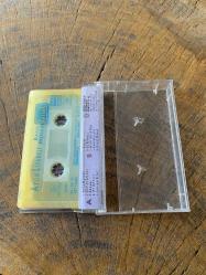 AYLİN LİVANELİ - BANA MÜSADE - KASET