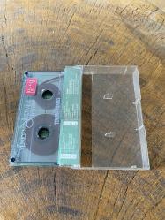 NİLÜFER - YENİDEN YETMİŞE - KASET