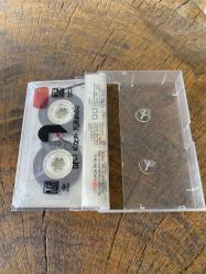 SEZEN AKSU - DELİ KIZIN TÜRKÜSÜ - KASET + KİTAPÇIK